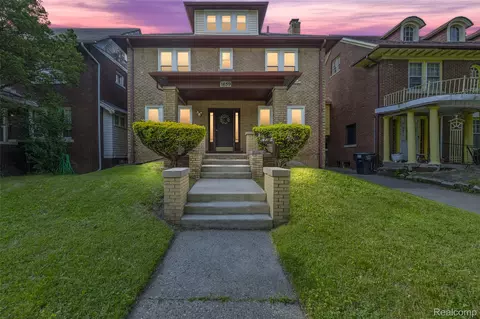 1659 Longfellow St, Detroit, MI 48206
