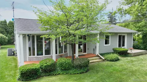 3507 Kawkawlin River Dr, Bangor, MI 48706