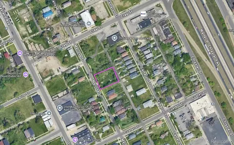 7568 Melrose St, Detroit, MI 48211