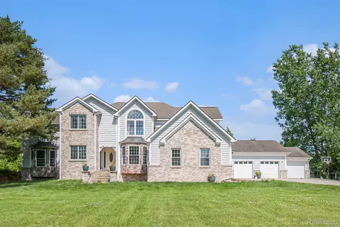 7471 Brewer Rd, Mundy, MI 48507