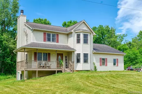 9240 Sober Rd, Conway, MI 48836