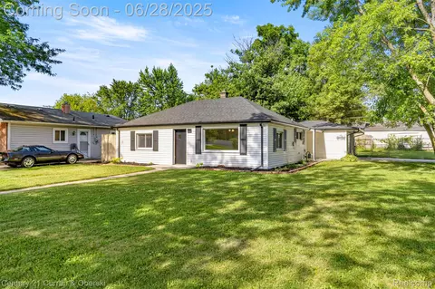 6616 Pardee Rd, Taylor, MI 48180
