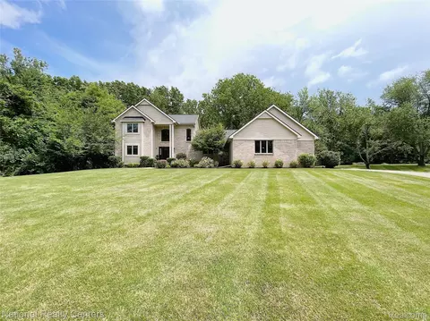 5403 Lenard Cir, Marion, MI 48843