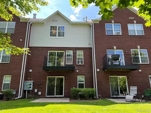 609 Cherry Orchard Rd, Canton, MI 48188