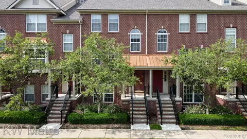 25493 Saint James, Southfield, MI 48075