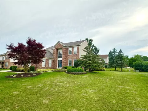 3390 Wall St, Canton, MI 48188