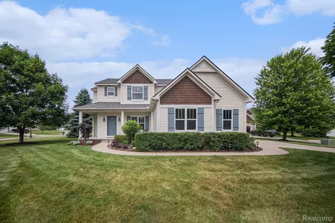 1171 Riverside St, Milford, MI 48381