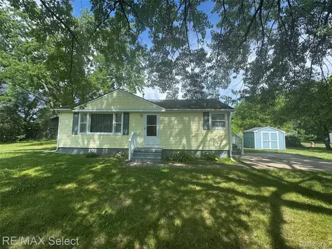 2017 Noble Ave, Flint, MI 48532