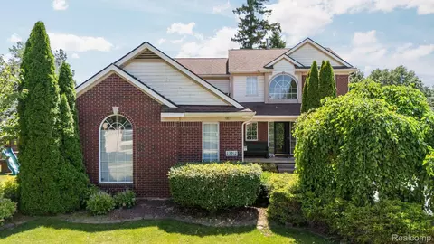 13912 Deanna Dr, Van Buren, MI 48111