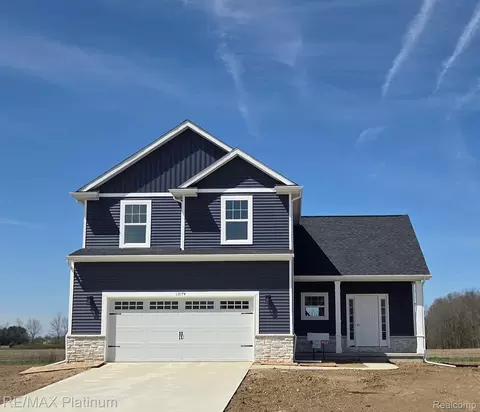 13174 Westwinds Dr, Fenton, MI 48451