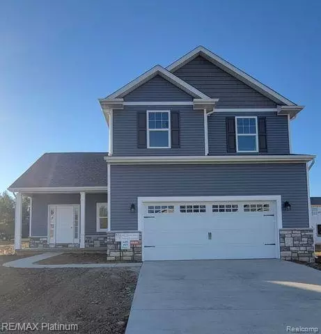 13174 Westwinds Dr, Fenton, MI 48451