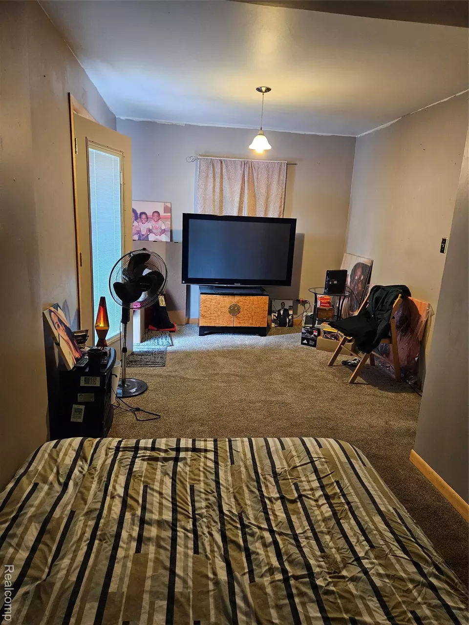  22638 Chippewa St, Detroit, MI 48219 photo 5