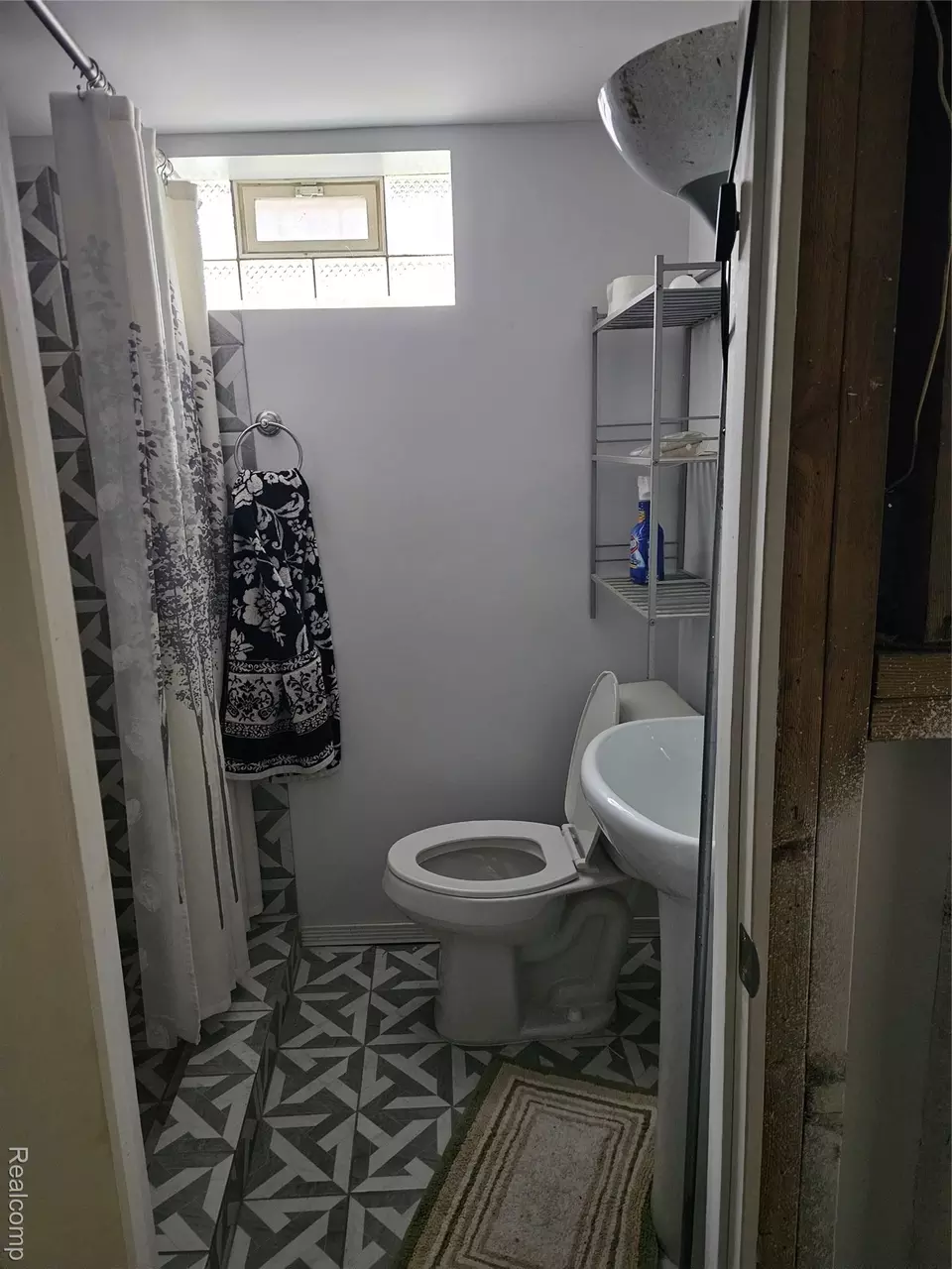  22638 Chippewa St, Detroit, MI 48219 photo 8