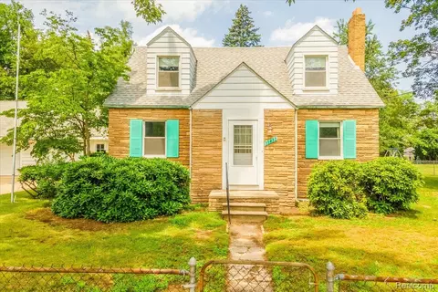 35432 Currier St, Wayne, MI 48184
