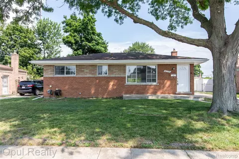 6739 Moccasin St, Westland, MI 48185
