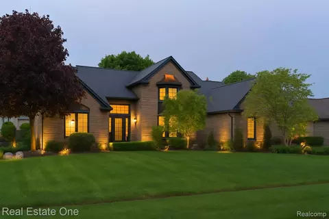 14607 Stratford, Shelby Township, MI 48315