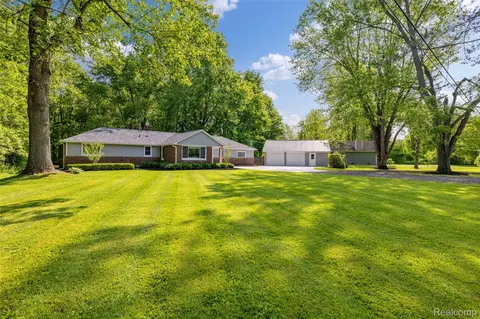6590 Swartout Rd, Clay, MI 48001