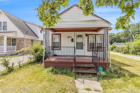 20817 Garden Ln, Ferndale, MI 48220