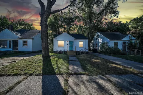 18623 Pembroke Ave, Detroit, MI 48219