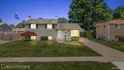 39648 Parklawn Dr, Sterling Heights, MI 48313