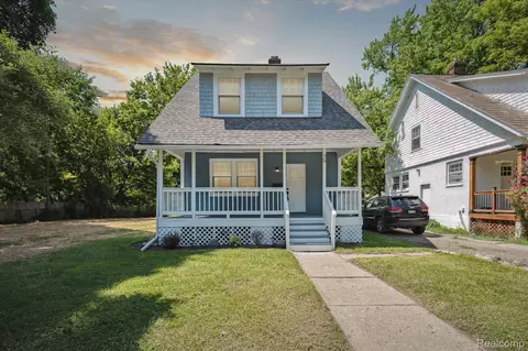 79 Oliver St, Pontiac, MI 48342