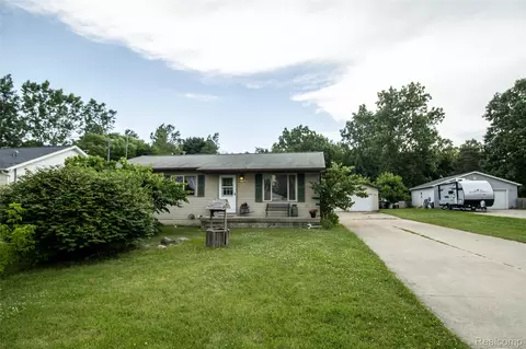 11490 Water St, Vienna, MI 48420