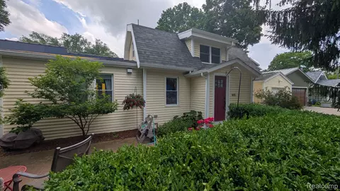 1490 South Blvd, Ann Arbor, MI 48104