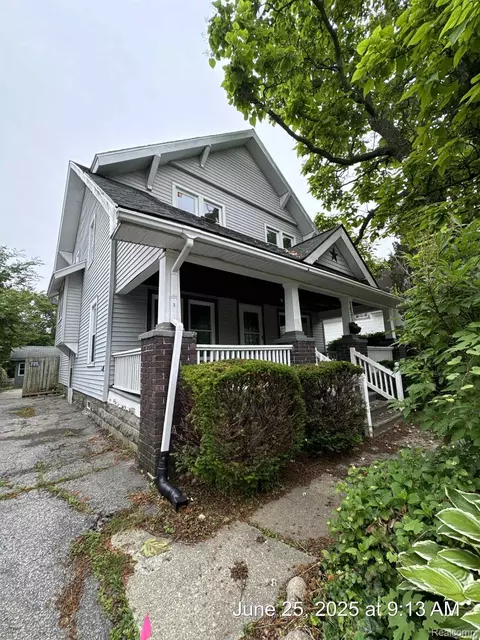 1431 Durand St, Flint, MI 48503