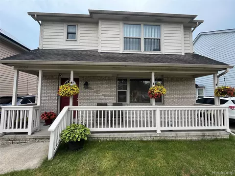 19754 E 14 Mile Rd, Roseville, MI 48066