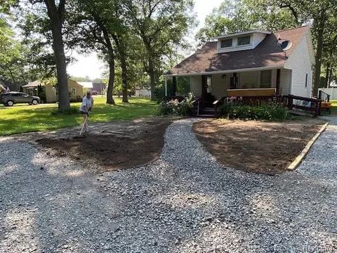 6970 Birch St, Caseville, MI 48725