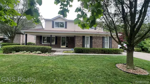 40739 Ruggero St, Clinton Township, MI 48038