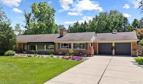 46455 W Ann Arbor Trl, Plymouth, MI 48170