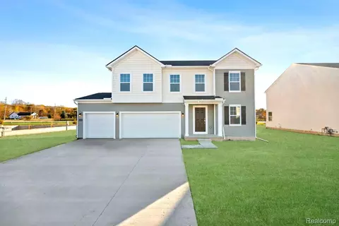54822 Heron Cir, Chesterfield, MI 48047