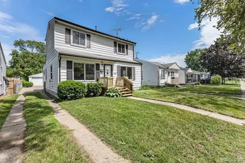 21048 Audrey Ave, Warren, MI 48091
