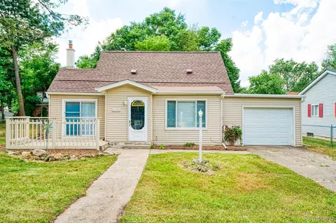 21565 Waldron St, Farmington Hills, MI 48336