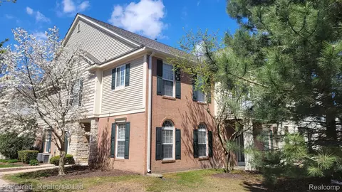 2105 Arcadia Dr, Canton, MI 48188
