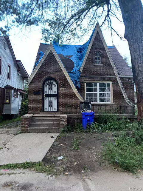 15100 Lesure St, Detroit, MI 48227