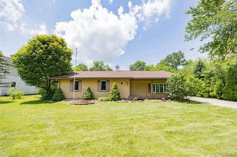 21128 Middlebelt Rd, Huron, MI 48164