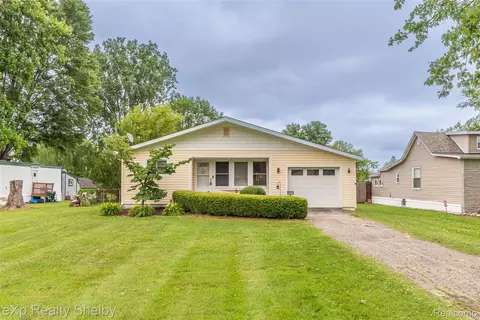 9595 Pearl Beach Blvd, Clay, MI 48001