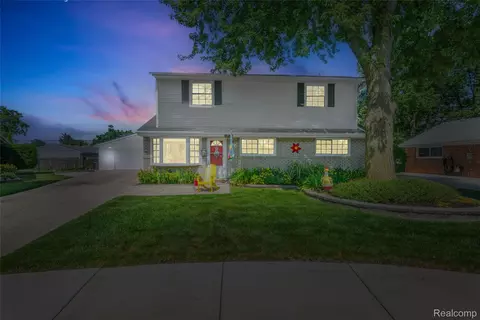 18532 Wendy Ct E, Riverview, MI 48193