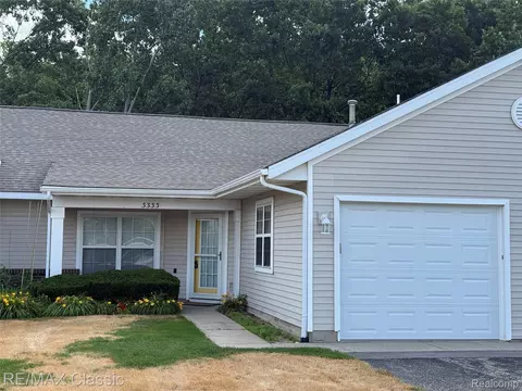 3333 Clear Vista Ct NE #23, Plainfield, MI 49525