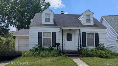 2555 Norbert St, Flint, MI 48504