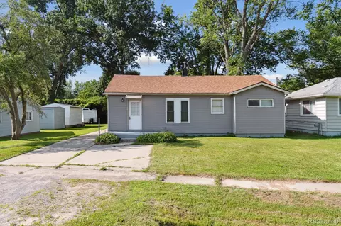 322 Michelson Rd, Rochester Hills, MI 48307