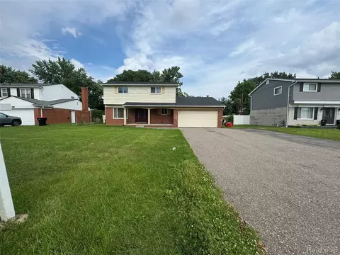 28240 Lahser Rd, Southfield, MI 48034