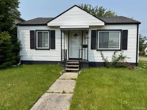 837 E Woodward Heights Blvd, Hazel Park, MI 48030