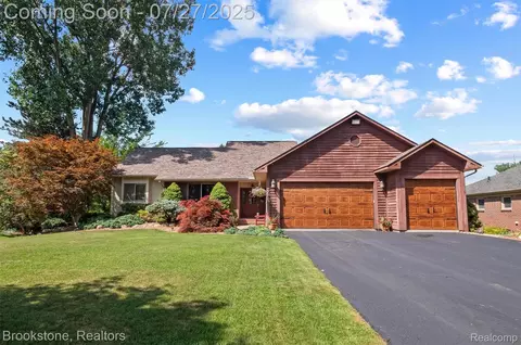 470 Aarons Way, Brandon, MI 48462