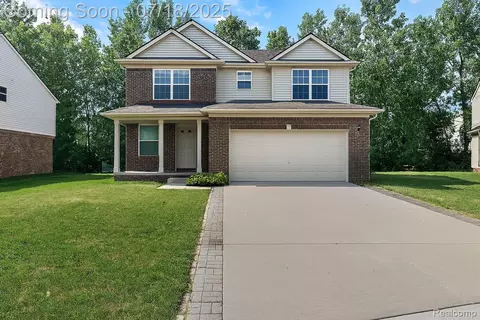 39115 Huron Pkwy, Westland, MI 48185