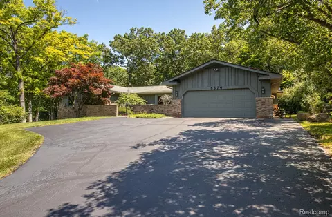 6674 Balmoral Ter, Independence, MI 48346
