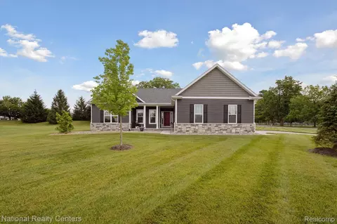 4506 Emerald Valley Loop, Handy, MI 48836