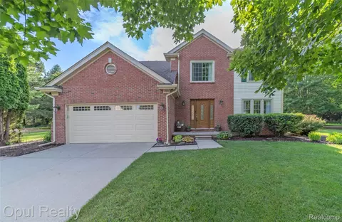 3830 Kossuth Rd, Orion, MI 48360